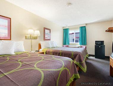 Super 8 By Wyndham Ut Hotel 2*